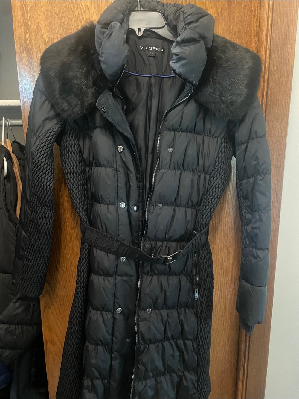 Via Spiga Black Quilted Belted Down Puffer Coat with Fur Trim